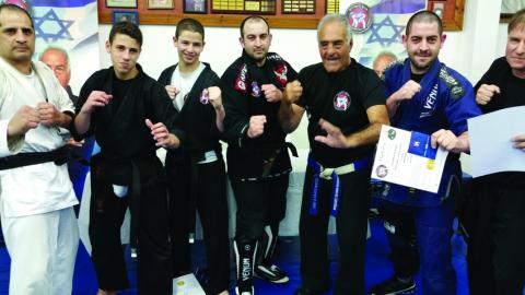 חגורות שחורות לחניכי חוג הישרדות שוהם - חינוך  בשוהם