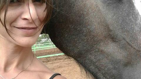 סוסים עושים ניסים - ראיון ספונטני עם עדן דוד - כתבות מגזין  בשוהם