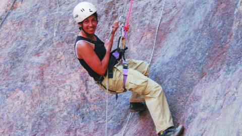 הניסים של נסיה - כתבות מגזין  בשוהם