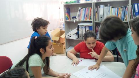 בורחים מאבן חן - חינוך  בשוהם