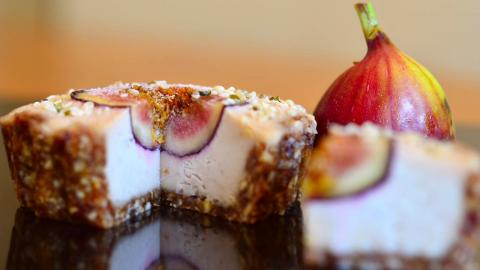 טארטלט תאנים אישי ללא אפייה וגם חטיף אגוזים תמרים ושוקולד - מתכונים ובישול  בשוהם