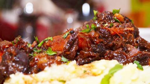 צלי בקר, שזיפים ורימונים - מתכונים ובישול  בשוהם