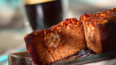 עמנואל מבשל מהבית עוגת שקד ודבש - מתכונים ובישול  בשוהם