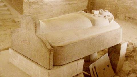 בין פורים לפסח - טורים אישיים בשוהם