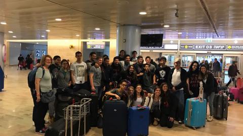 קבוצת הרובוטיקה המריאה הבוקר ליוסטון לתחרות הבינלאומית - חדשות בשוהם