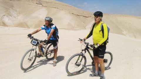 “דרך הסוכר” (המר) - טורים אישיים בשוהם