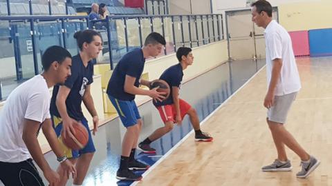 עודד קטש וליאור ליובין מעבירים אימון ראשון בשוהם - חינוך  בשוהם