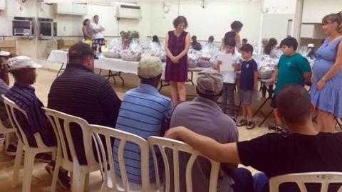 תושבי שוהם רכשו סלי שי לחג למנקי הרחובות ביישוב - חדשות בשוהם