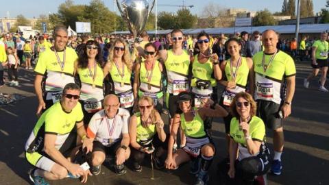 אומרים ש... מני שחק - אומרים ש... בשוהם