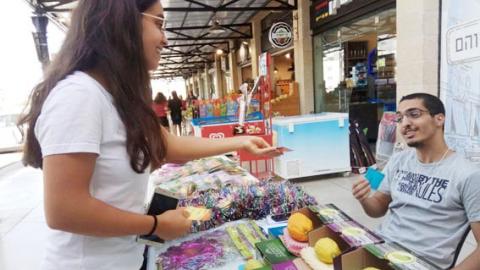 חודש המעשים הטובים באנגלית בתיכון ‘שלהבת’ - חינוך  בשוהם