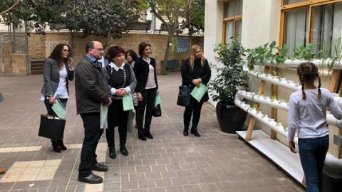 מנהלת המחוז בביקור בניצנים - חינוך  בשוהם