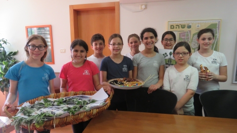 מלוא הטנא בית הספר ניצנים - חינוך  בשוהם