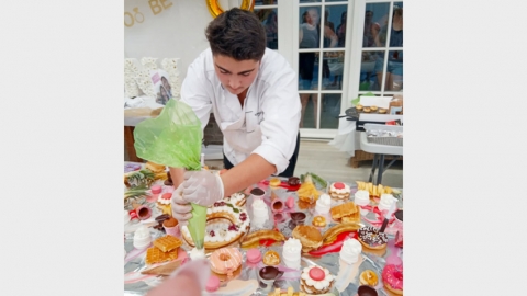 הַפָּטִיסֶרִי של עומרי - כתבות מגזין  בשוהם