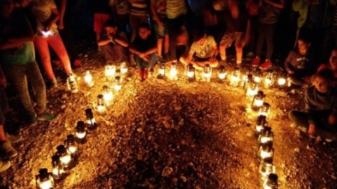 "באנו חושך לגרש" - טיול עששיות לחנוכה - טיולים ובילויים לכל המשפחה בשוהם