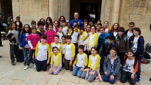 נוגעים בכוכבים - חינוך  בשוהם