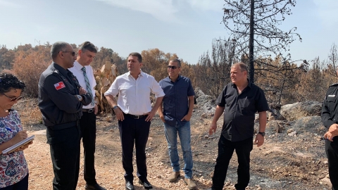 ראשי השלטון המקומי ונציב הכבאות סיירו במבוא מודיעים שבוע וחצי לאחר השריפה - חדשות בשוהם