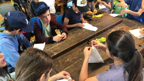 החיים בזבל - חינוך  בשוהם