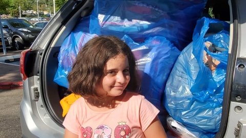  הישג מרשים לילדה בת 8.5 משוהם שרצתה להעניק תיקים חדשים לילדים ממשפחות מעוטות יכולת - חדשות בשוהם