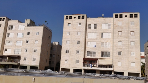 תוספת מרפסות לבניין ברחוב חרמון - חדשות בשוהם