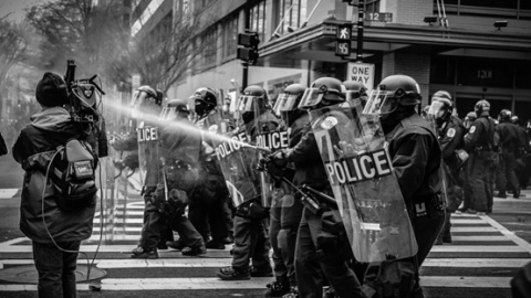 דרכים בהם המשטרה משתמשת בכוח - צרכנות  בשוהם