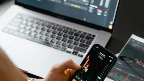 איך לבחור קורס שוק ההון למתחילים? - כלכלת המשפחה  בשוהם