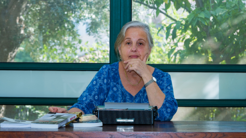 סופרת אהבה - כתבות מגזין  בשוהם